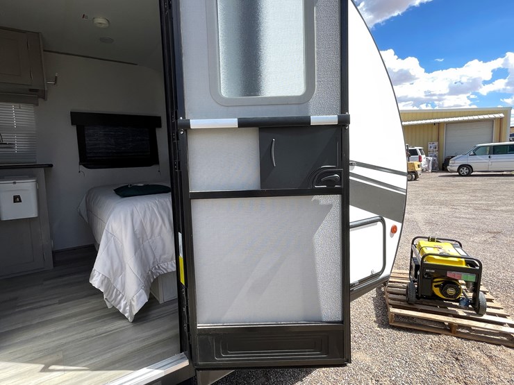 #499-•-2021-tracer-le-camper-(title-in-delay)-image-83