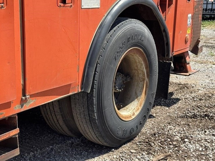 1986-chevrolet-c6v-bucket-truck-image-11