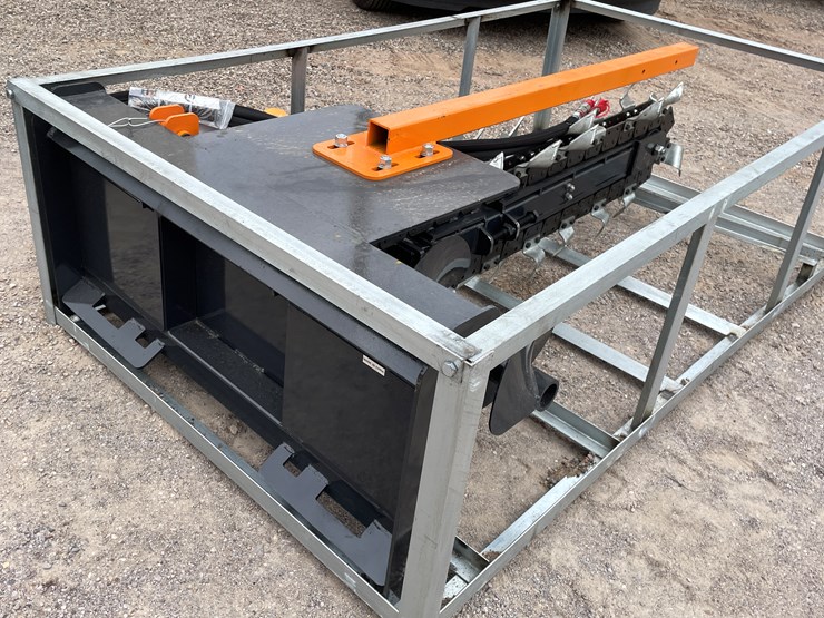 #2014-•-skid-steer-trencher-image-9