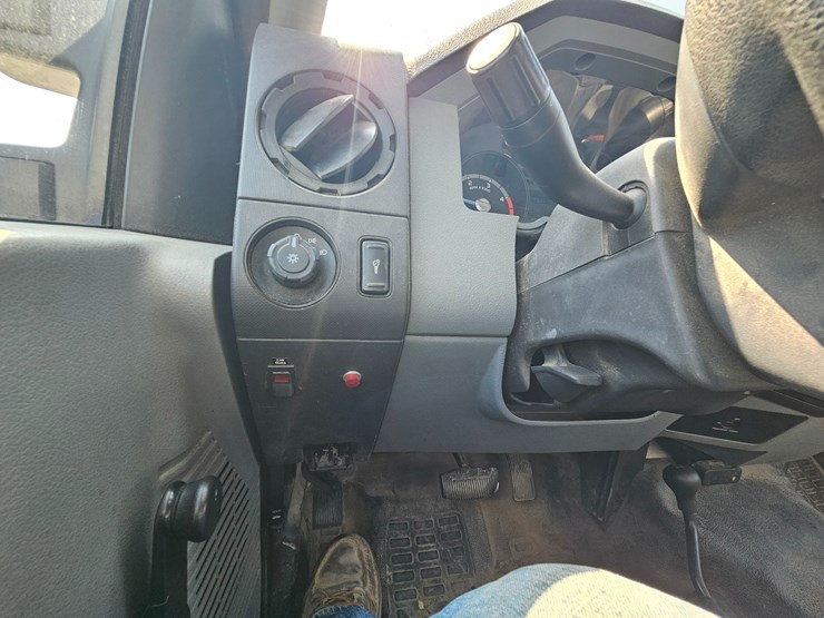 2011-ford-f450-image-52