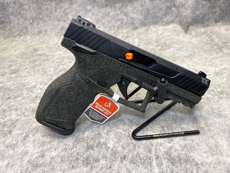 #4575-•-taurus-tx22,-.22-lr-handgun,-sn:-1pt419684,-(princeton,-mn)-image-1