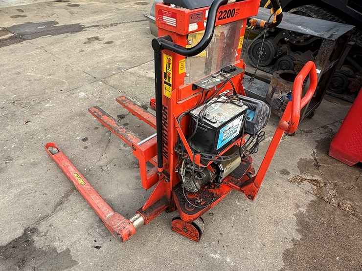 #60-•-interthor-2200-walk-behind-hydraulic-pallet-jack-image-2