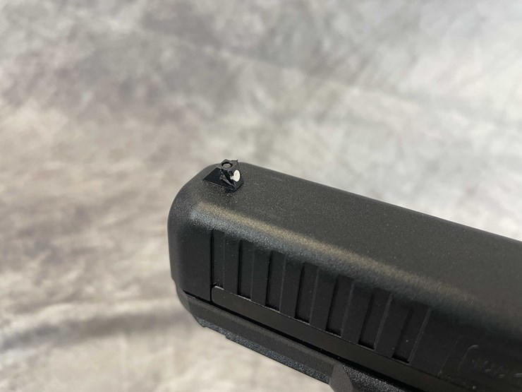 #5141-•-glock-g44,-22-lr-pistol,-sn:-aenr179,-(neenah,-wi)-image-18