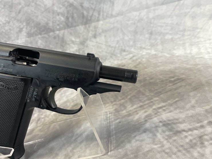 #5143-•-walther-ppk/s,-22-lr-pistol,-sn:-wf065557,-(neenah,-wi)-image-13