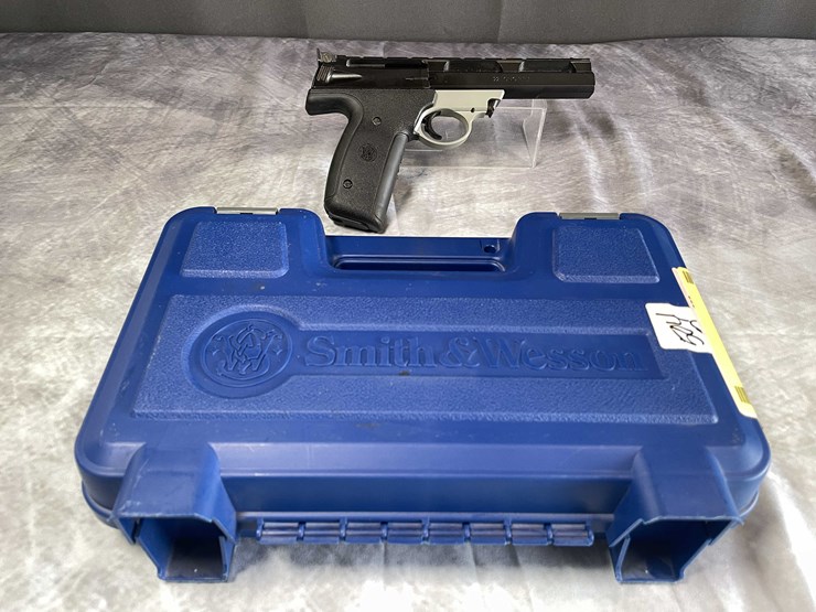 #5160-•-smith-&-wesson-22a,-22-lr-pistol,-sn:-uce4779,-(neenah,-wi)-image-1