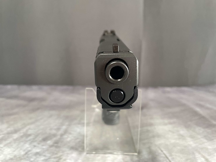 #5158-•-beretta-apx,-9mm-luger-pistol,-sn:-a033882x,-(neenah,-wi)-image-5
