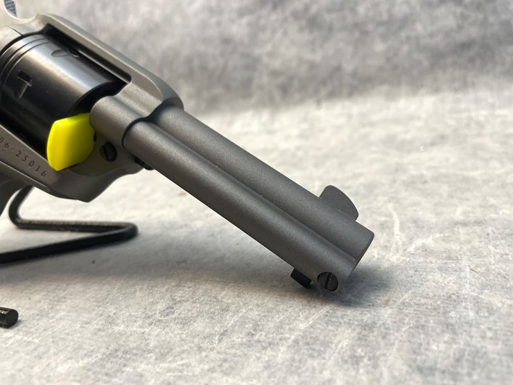#4555-•-ruger-wrangler,-.22-lr-revolver,-sn:-206-25016,-(princeton,-mn)-image-2