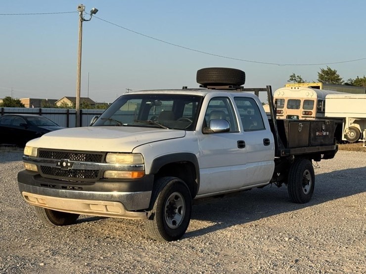 2001-chevrolet-silverado-image-1