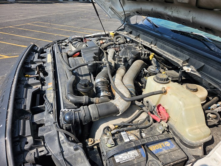 2011-ford-f450-image-31