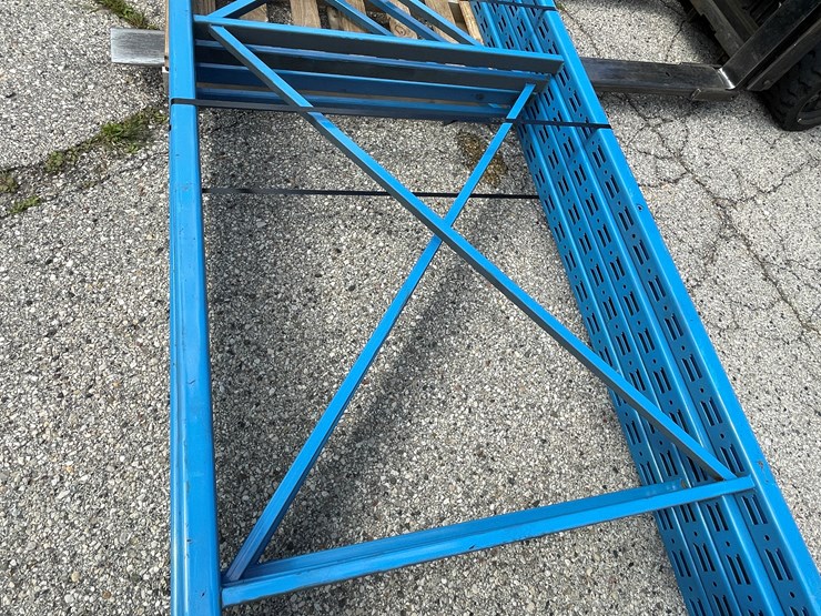 #1360-•-10'-pallet-racking-uprights-image-8