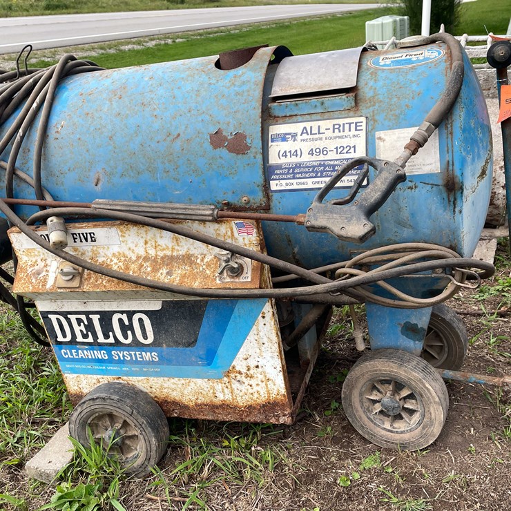 #1316 • Pressure Washer