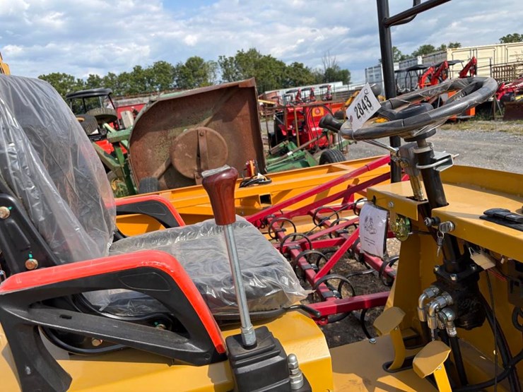 agt-krw23-wheel-loader-image-11