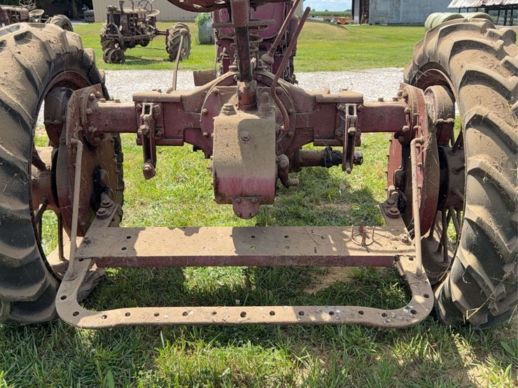 farmall-f-20-image-25