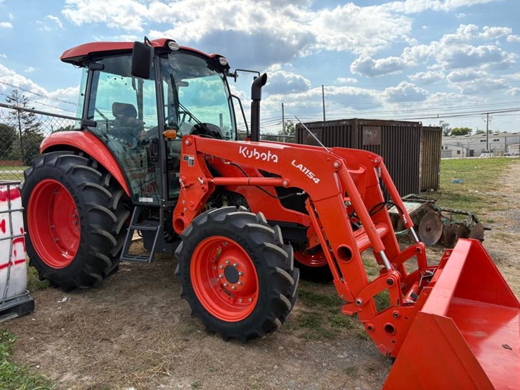 2022-kubota-m7060-image-10