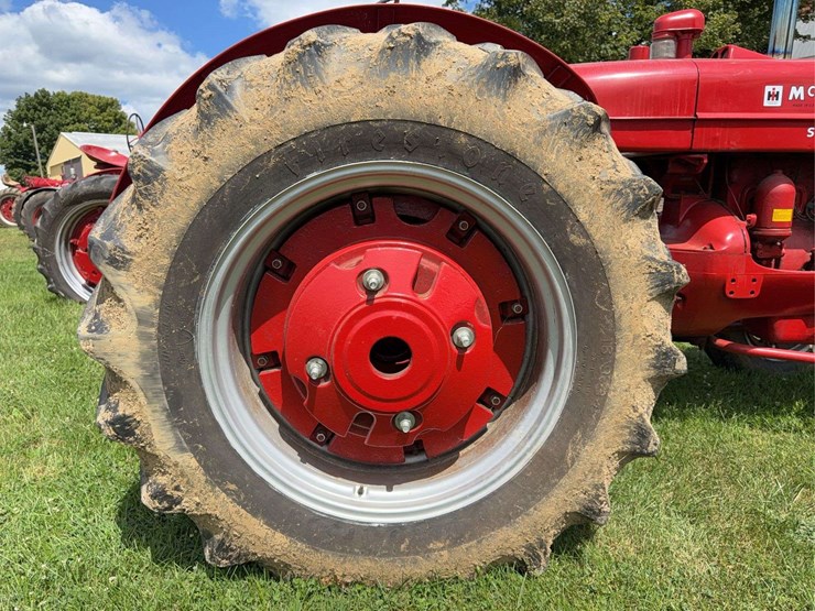 farmall-w-9-image-30