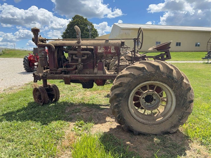 farmall-f-20-image-8