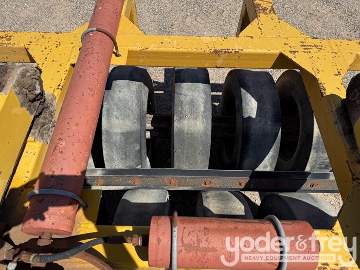 bigham-kam-pac-pneumatic-packer/roller-to-suit-grader-image-10