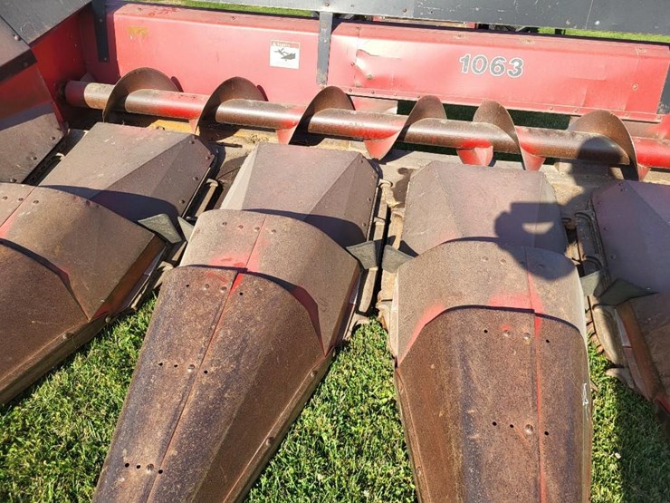 case-ih-1063-image-11