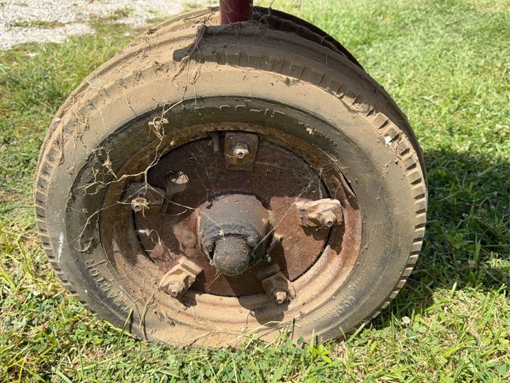 farmall-f-12-image-29