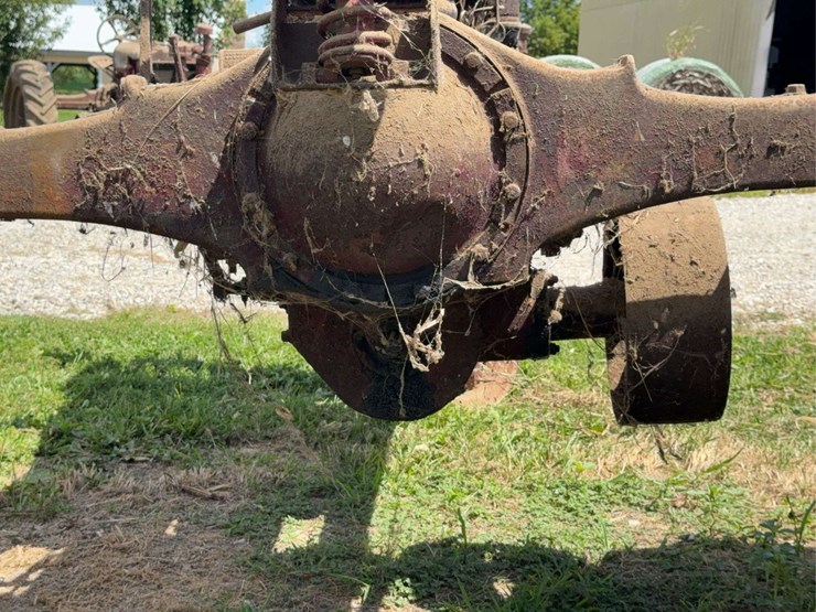 farmall-f-20-image-30