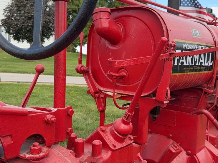 farmall-f-20-image-50