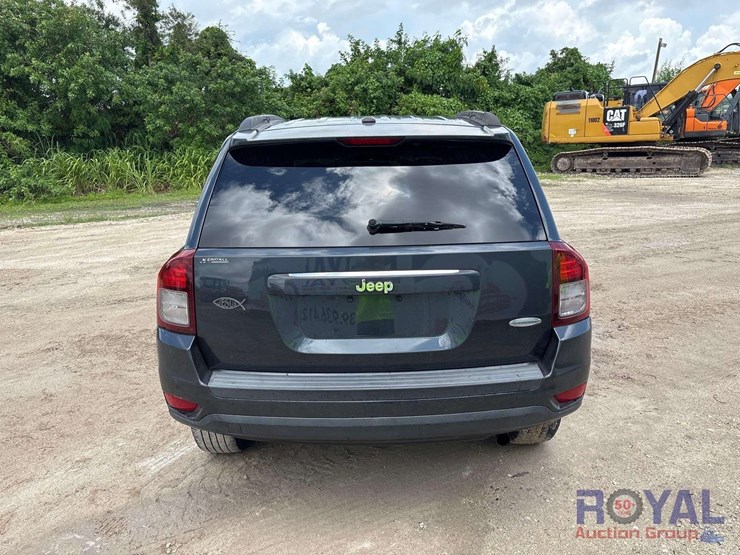 2015-jeep-compass-image-17