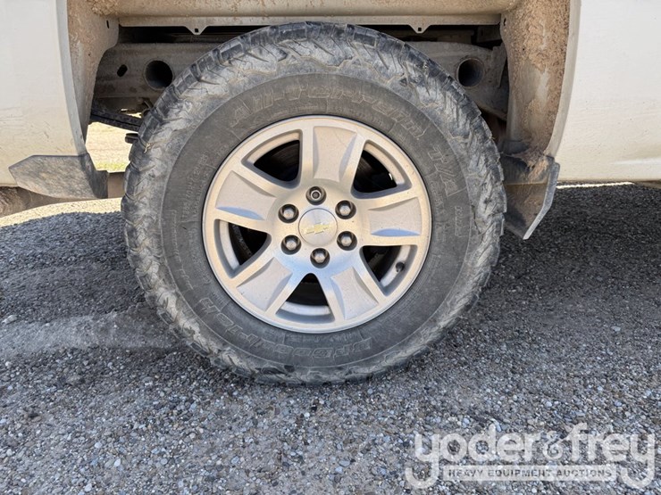2016-chevrolet-silverado-1500-image-14