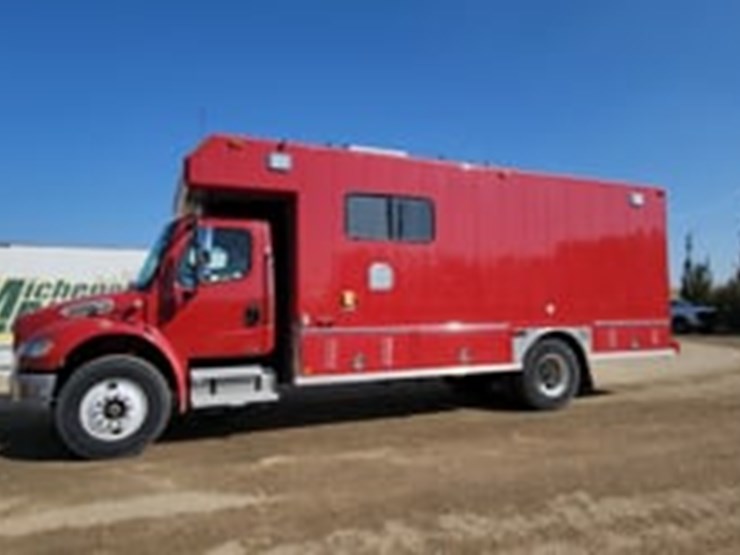 2004-freightliner-m2-106-s/a-emergency-support-truck-image-5