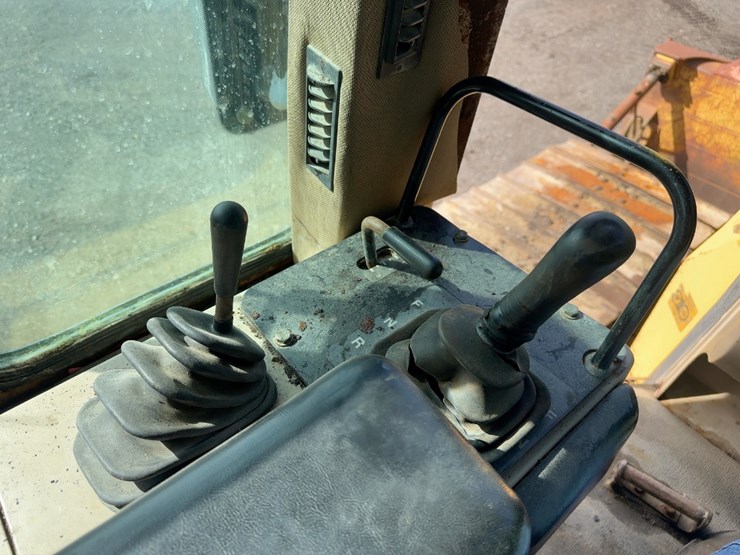 1999-deere-850c-lgp-image-45