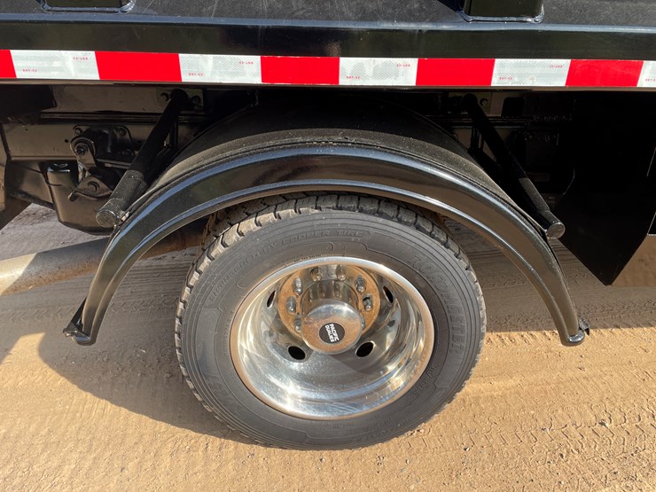 2010-dodge-ram-5500-image-21