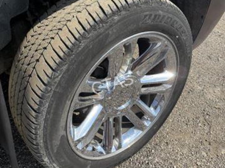 2008-cadillac-escalade-image-8