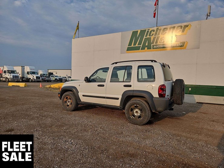 2006-jeep-liberty-sport-image-3