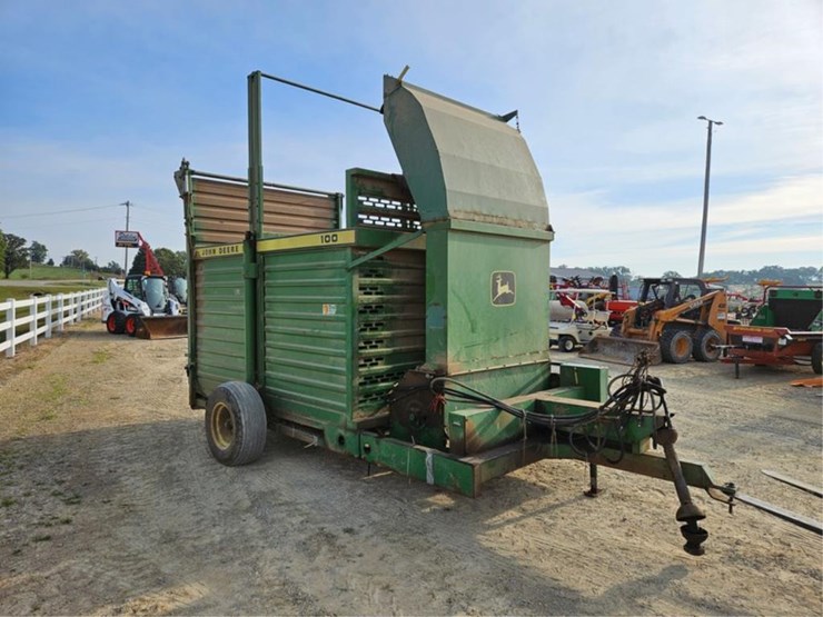 john-deere-100-image-7