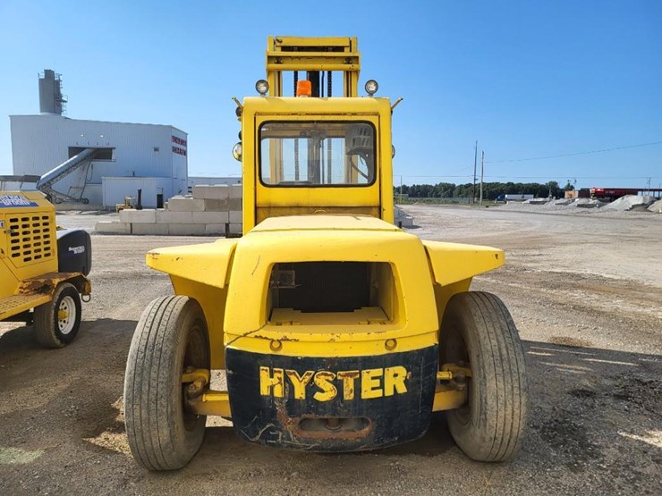 1975-hyster-11-ton-fork-lift-image-6