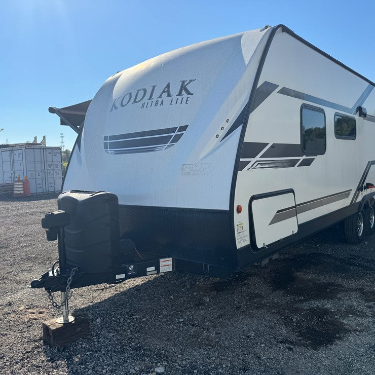 #3310 • 2021 Kodiak Ultra Lite 227BH Camper (No Title) (Waukesha, WI)