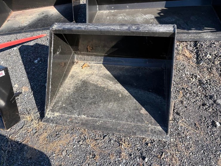 36in-jmr-bucket-image-1