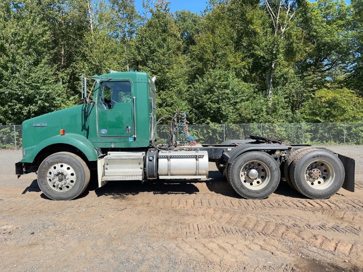 2015-kenworth-t800-image-2