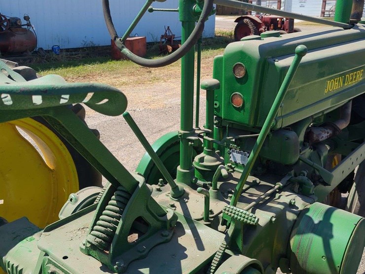 john-deere-b-image-8