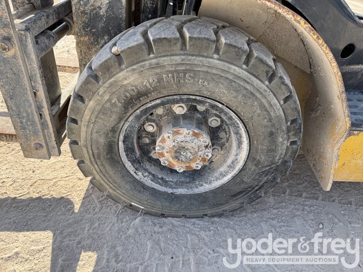 2018-komatsu-fg25t-16-image-12