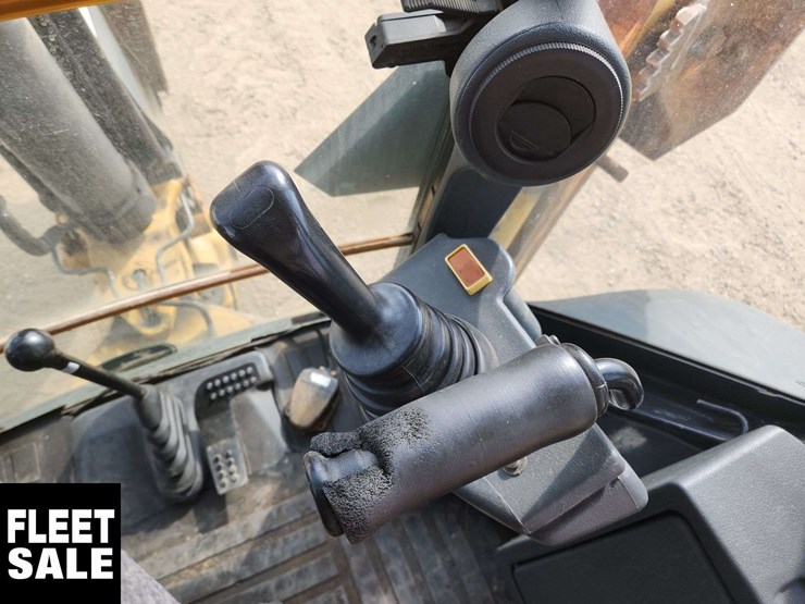 2015-deere-410k-image-12