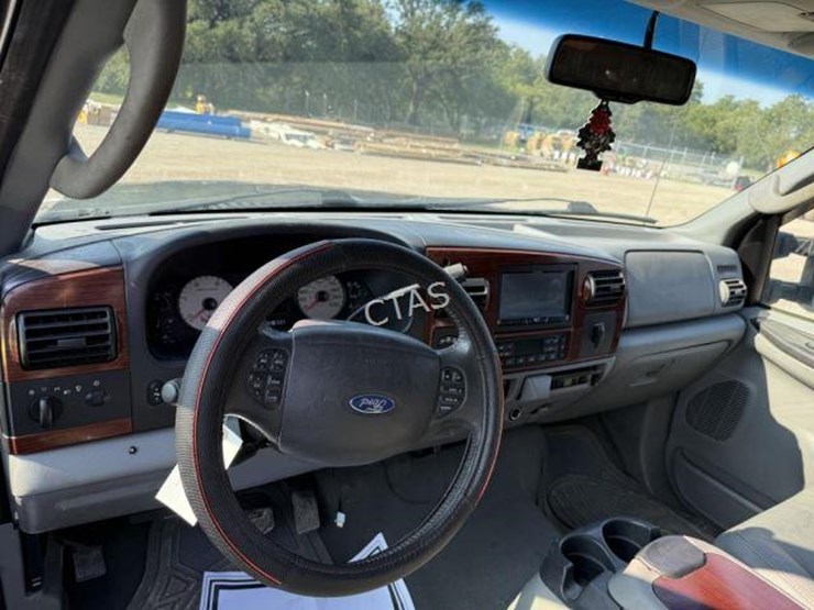 2007-ford-f350-image-15