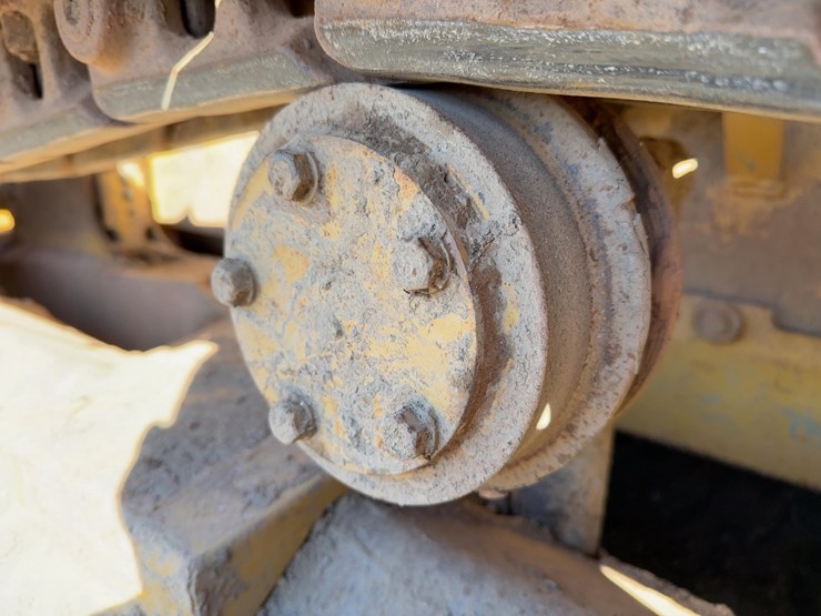1996-caterpillar-d3c-xl-image-23