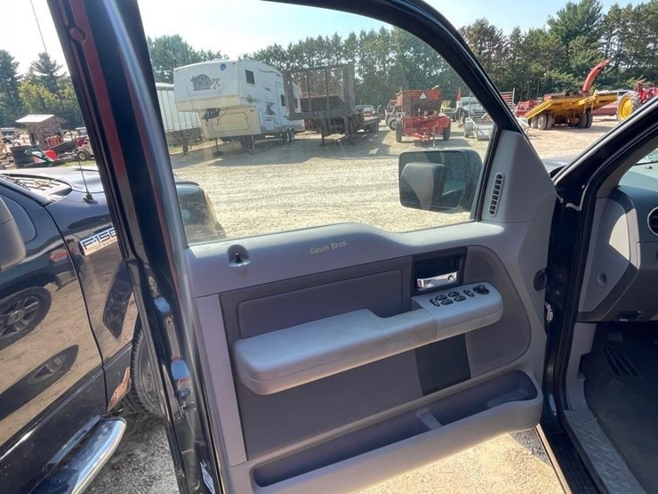 2005-ford-f150-xlt-image-14