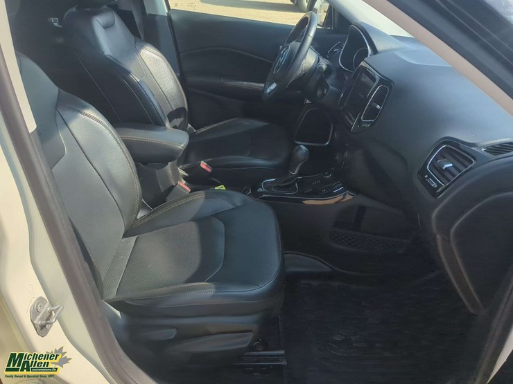 2019-jeep-compass-image-18