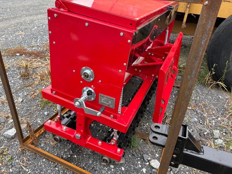 stsd10-seeder-image-3
