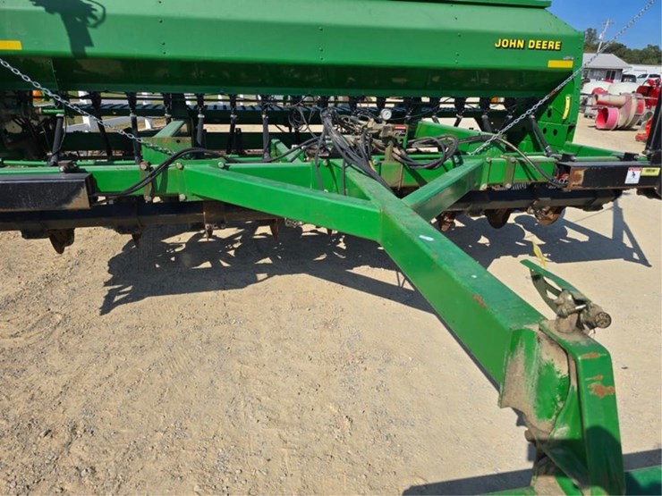 2022-john-deere-1590-image-10