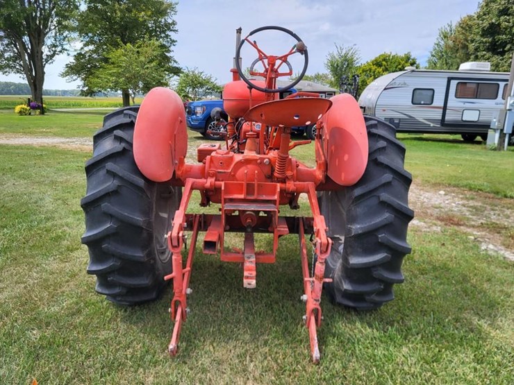allis-chalmers-wd-tractor-image-4