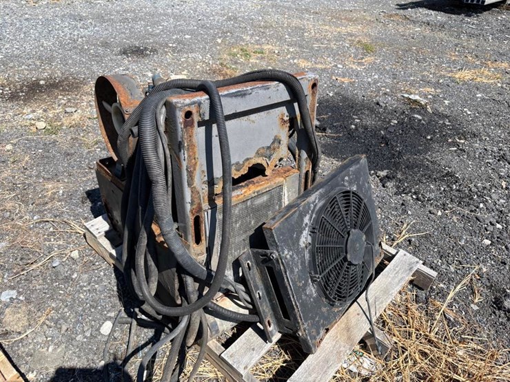 kubota-z482-2-cylinder-diesel-engine-image-9