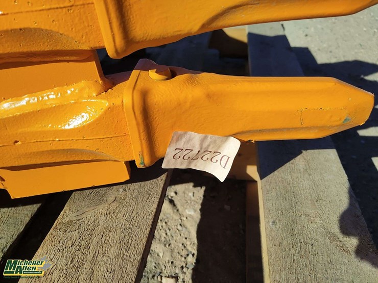 caterpillar-305-image-5