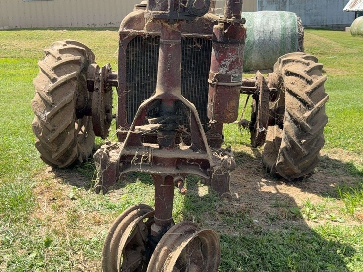 farmall-f-20-image-11